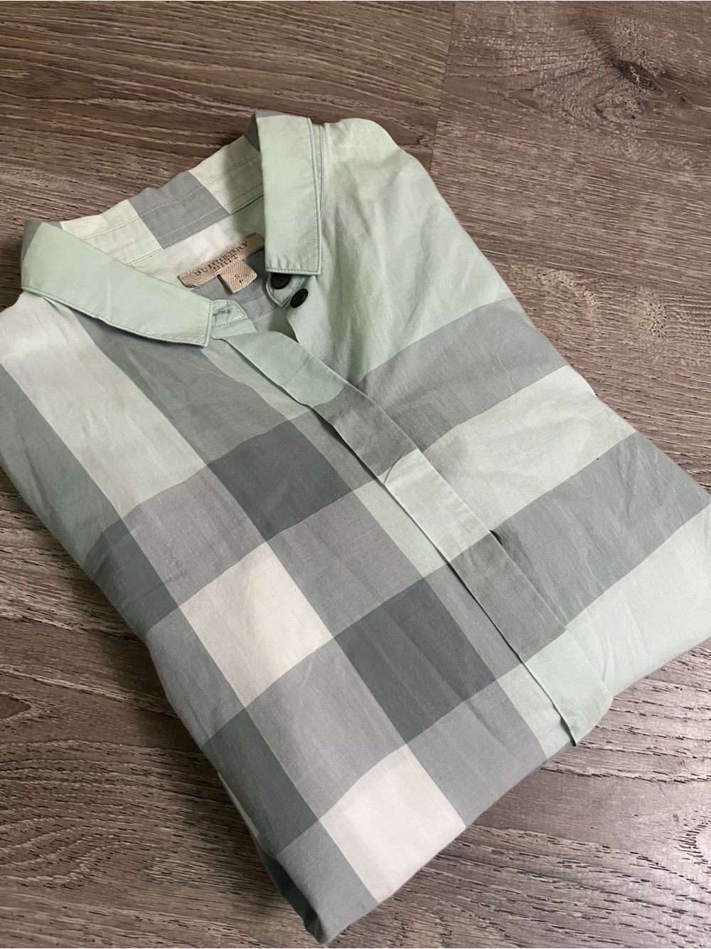 Burberry nova check classic S Mint and Gray Plaid Button-Up Shirt Blouse holiday